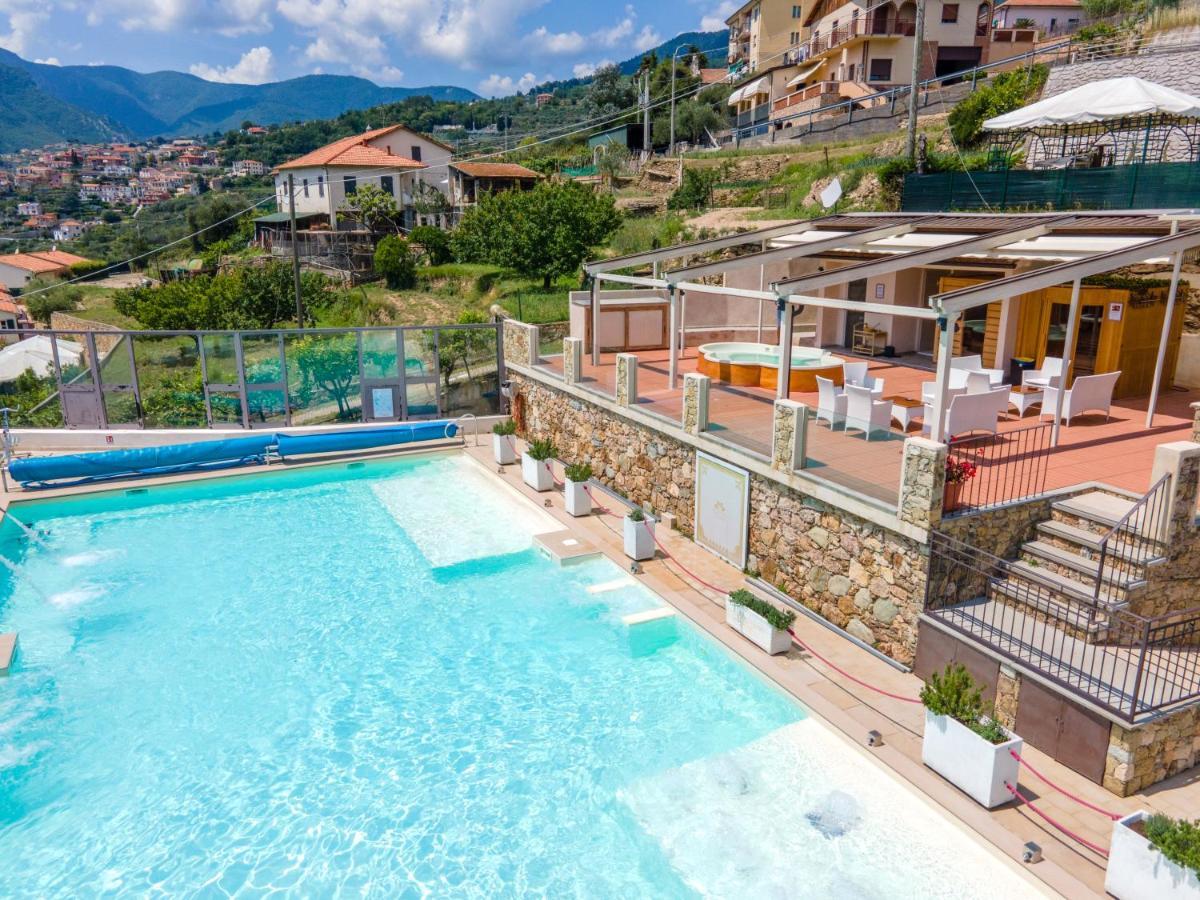 Residence Villa Il Casale - Appartamenti Wellness E Piscina Riscaldata Tovo San Giacomo Exterior foto